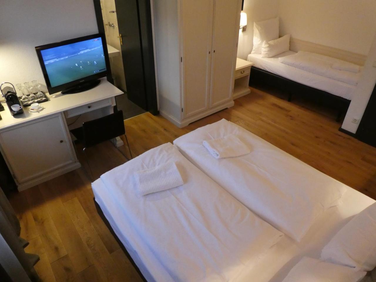 Hotel Restaurant Felderbock Nussloch Екстер'єр фото